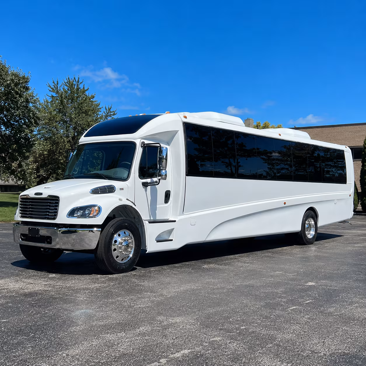 costa mesa 25 passenger minibus