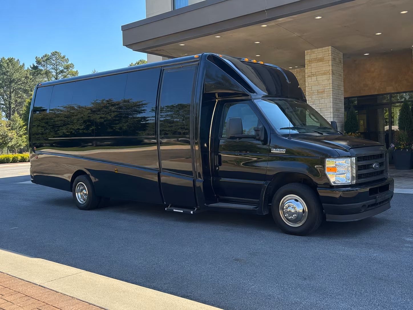costa mesa long distance transportation onboard seating