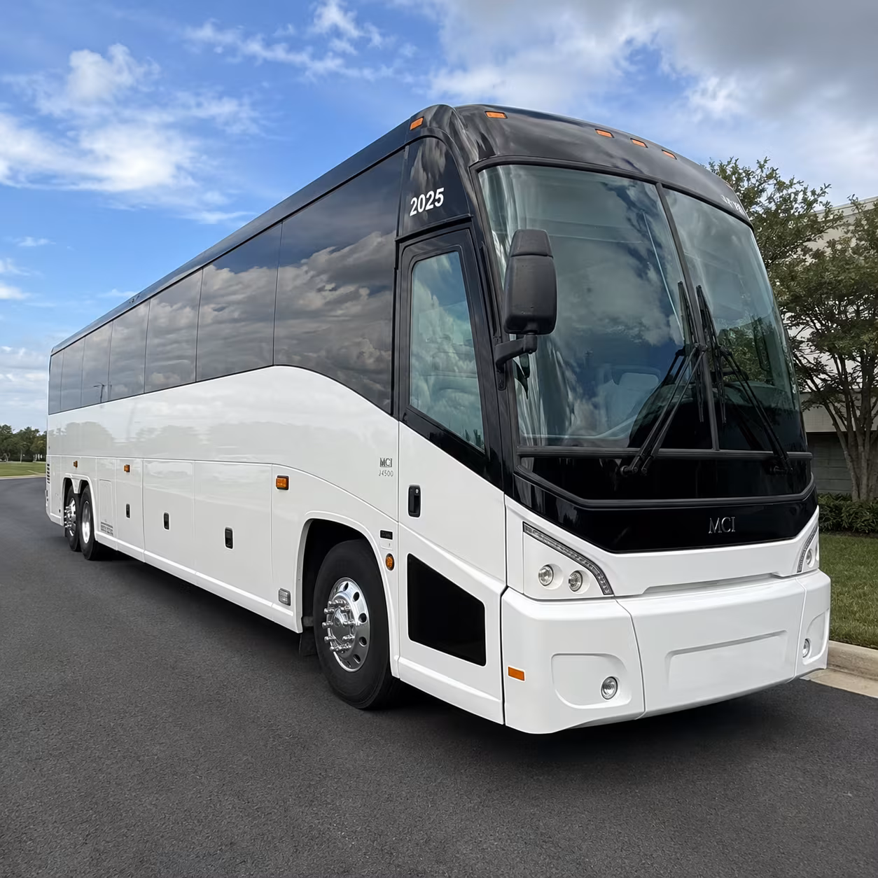 employee bus rentals for costa mesa events offsites and team travel
