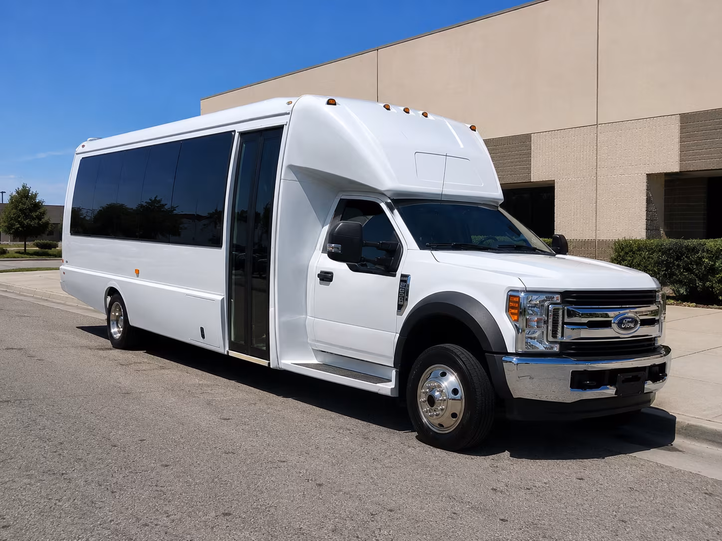 festival and nightlife buses for costa mesa and south coast plaza